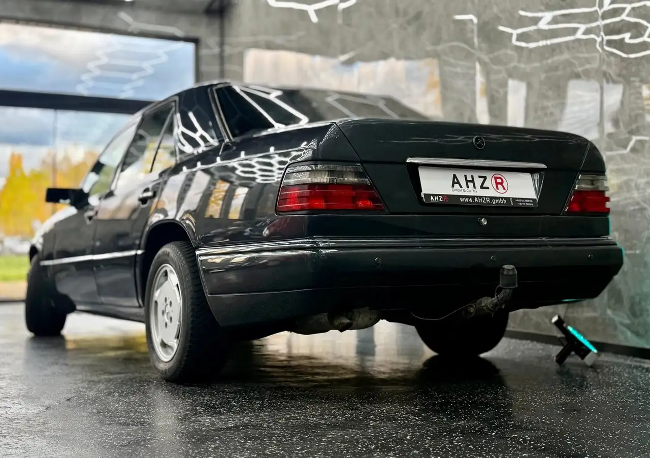 Mercedes-Benz 230 *H-Kennzeichen*, foto 5