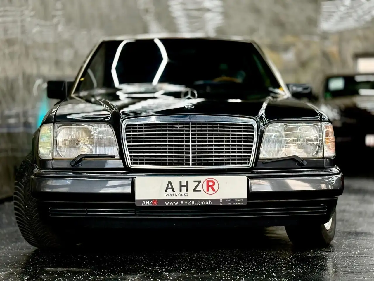Mercedes-Benz 230 *H-Kennzeichen*, foto 2