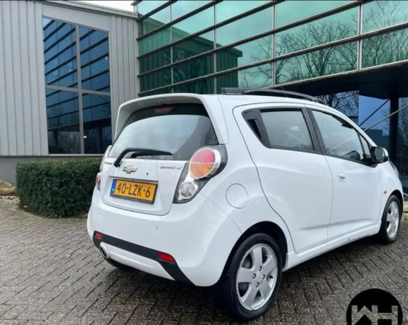 Chevrolet Spark 1.2 16V LT Wit - 2