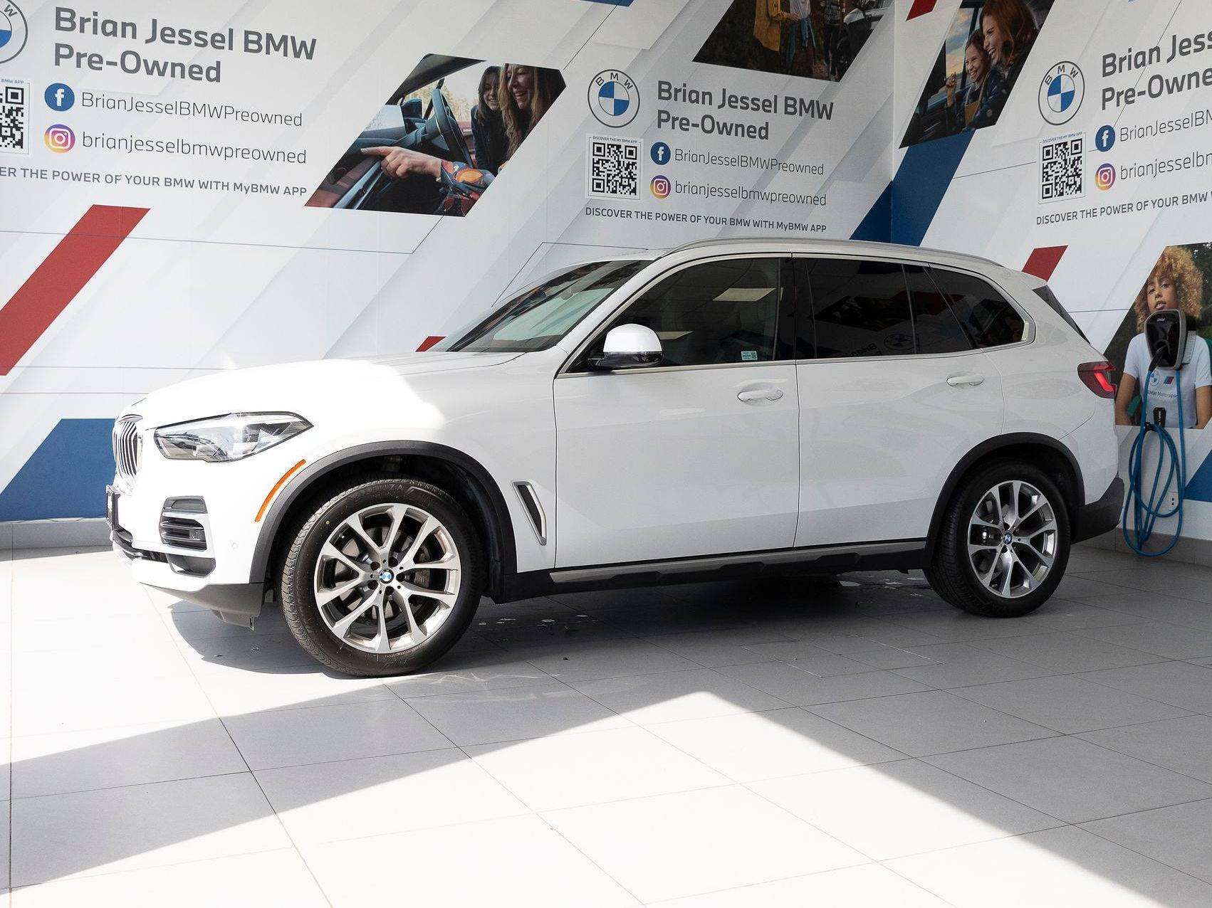 2022 BMW X5 xDrive40i - Premium Essential Package — снимка 1