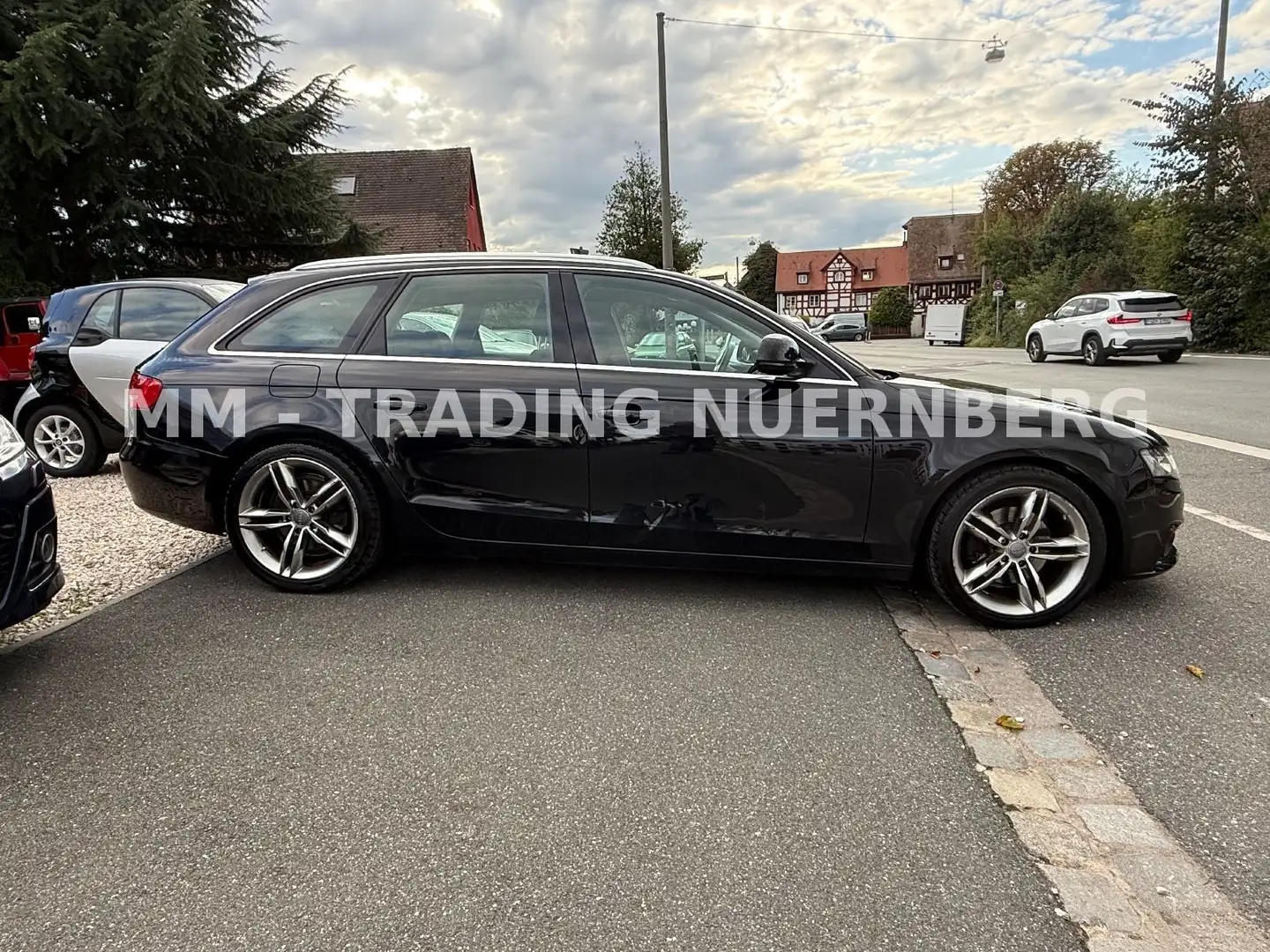 Audi A4 1.8 AVANT 6G-BI-XEN-KLIMAAUTOM.-NAVI-ALU-EU5 Schwarz - 2