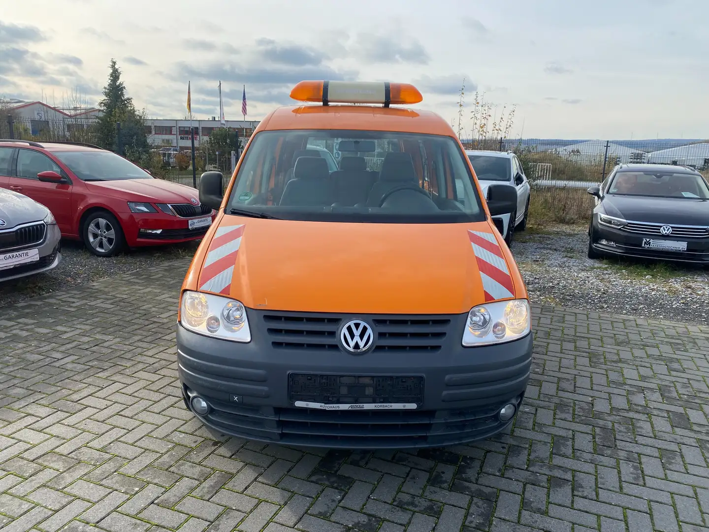 Volkswagen Caddy Kombi EcoFuel. 5 Sitze Orange - 2