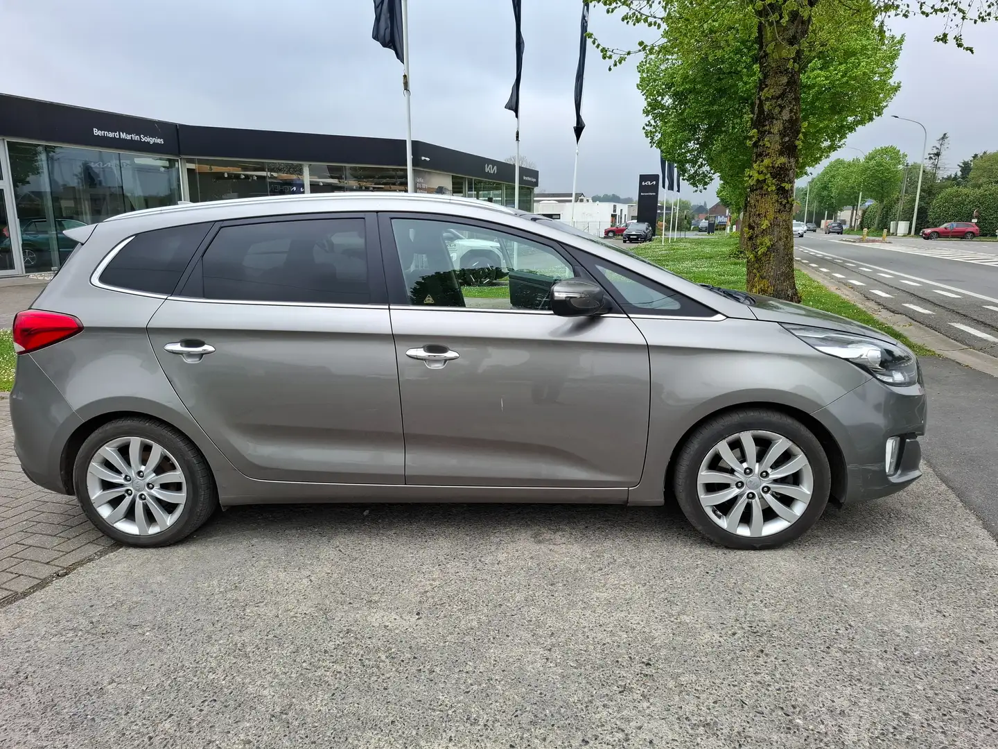 Kia Carens 1.7CRDI AUTOMATIQUE 7 PLACES Plateado - 2