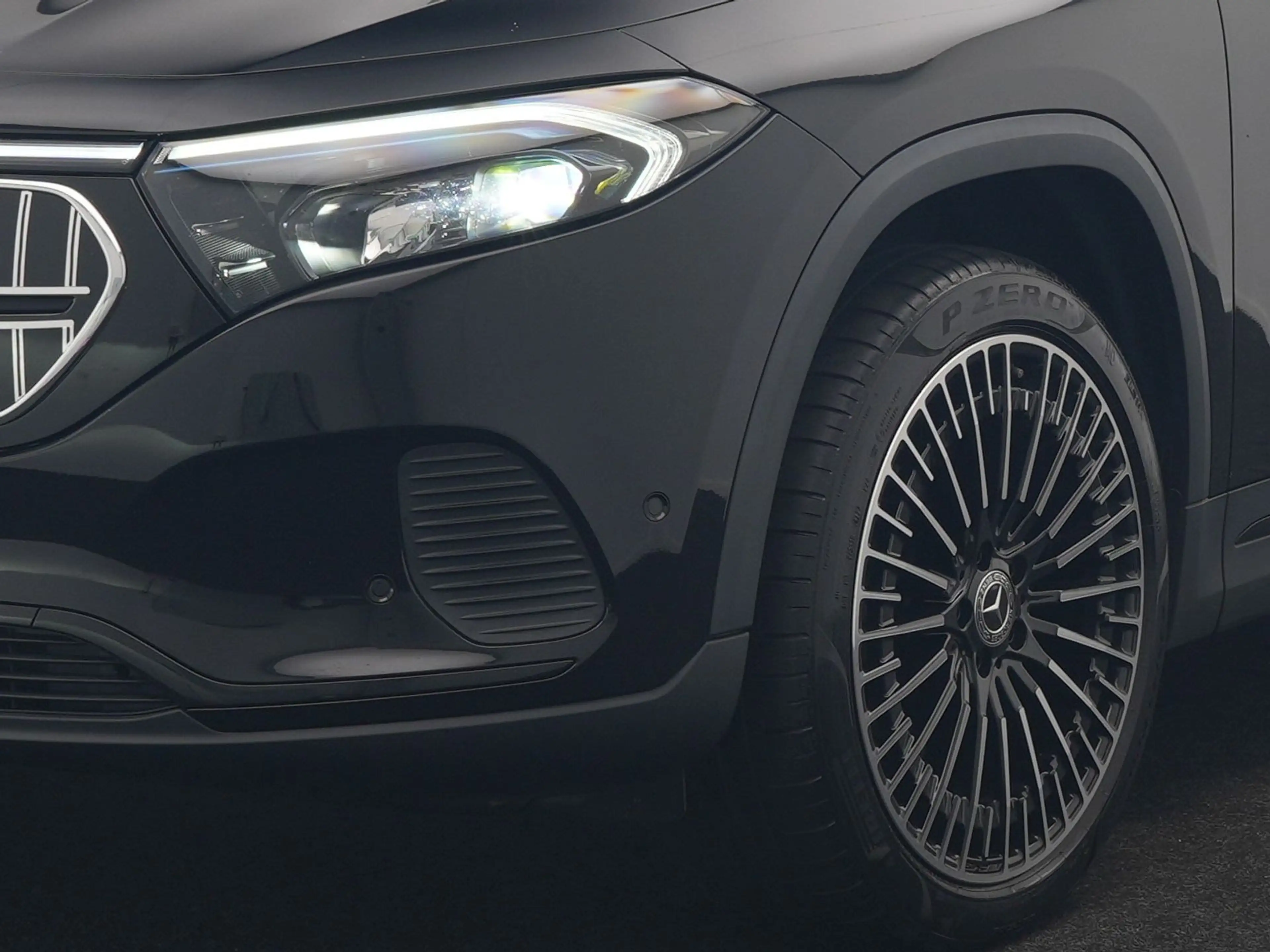 Mercedes-Benz EQA 350 4MATIC Luxury Line 69,7 kWh 292pk Dealer O.H. | Pa — photo 6