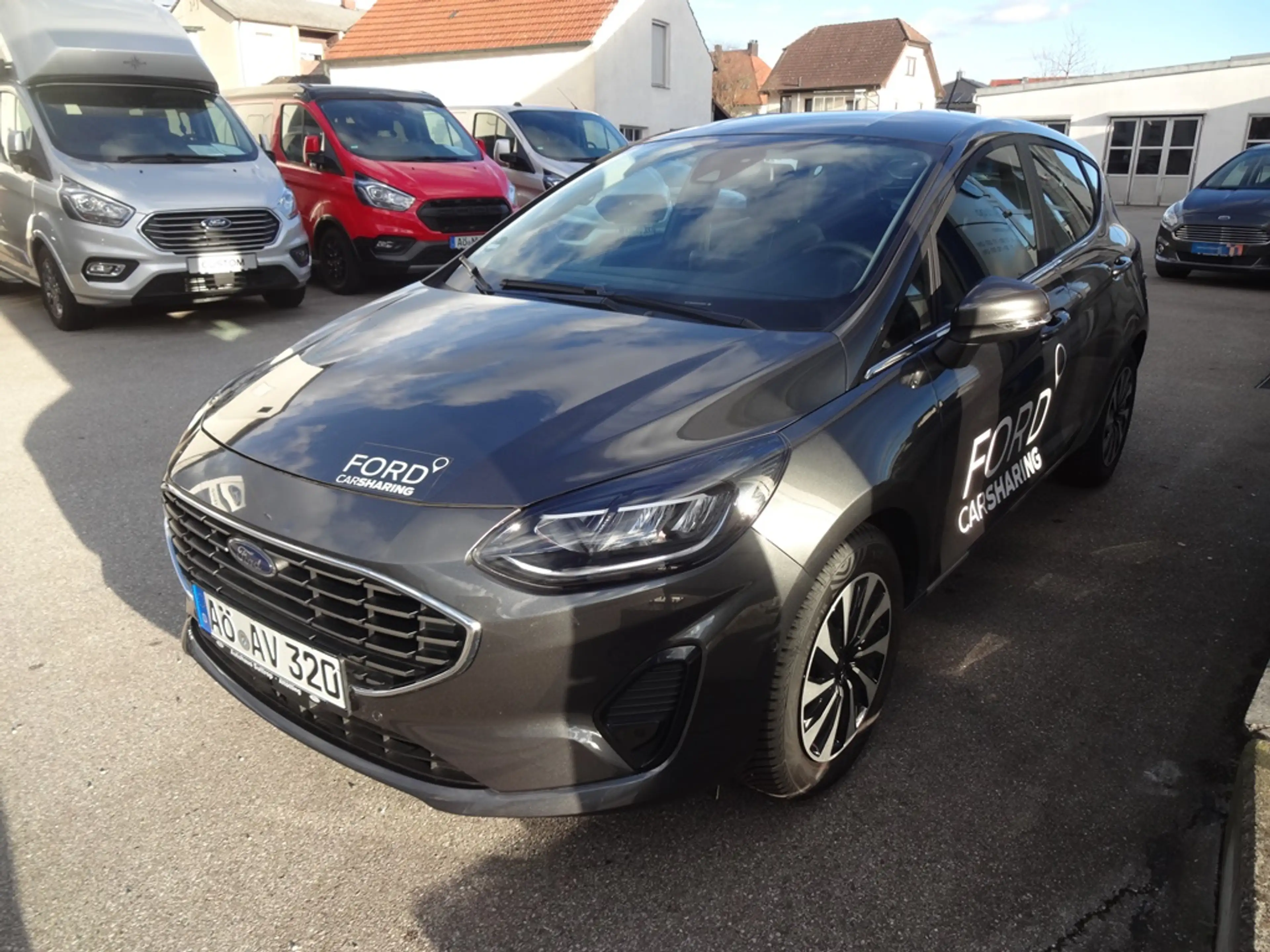 Ford Fiesta Titanium — photo 8