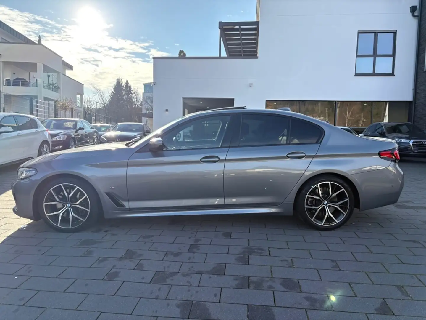 BMW 540 540dA xDRIVE M SPORT MASSAGE LASER GSD Grau - 2
