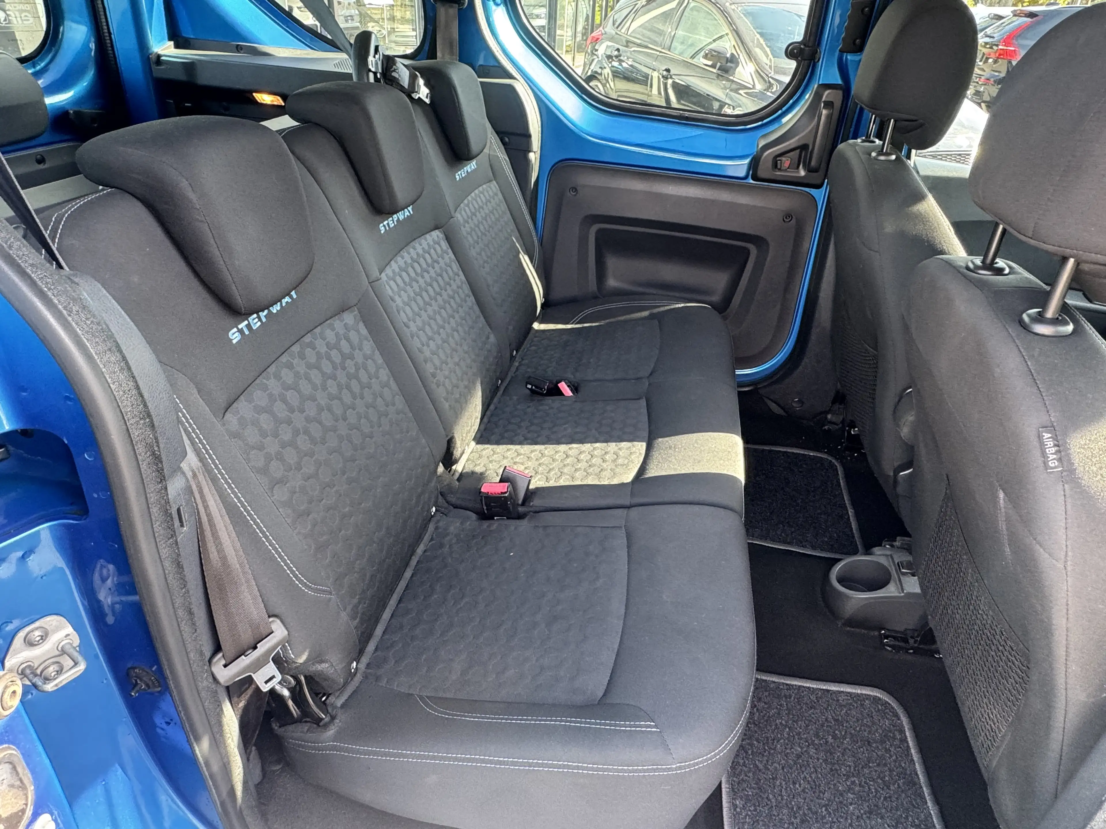 Dacia Dokker Dokker Stepway 1.2 TCe Stepway*1 ERMAIN*NAVI*CARNET*GARANTIE — photo 10