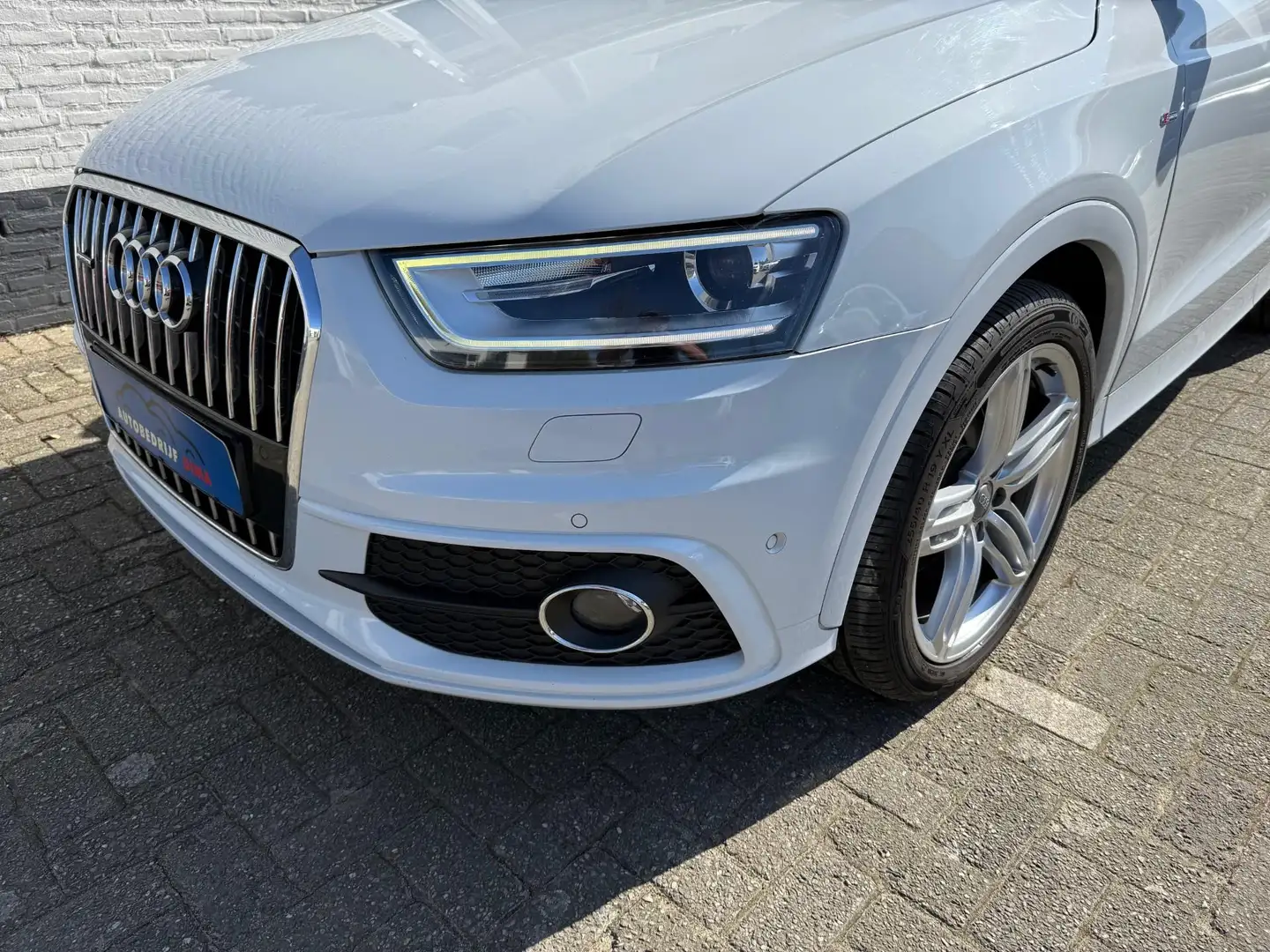 Audi Q3 2.0 TFSI quattro Pro Line 2x S-Line/ Pano/ Navi/ 1 Wit - 2