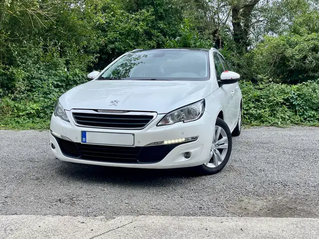 Peugeot 308 308 SW 1.6 BlueHDi / PANO / CAM /