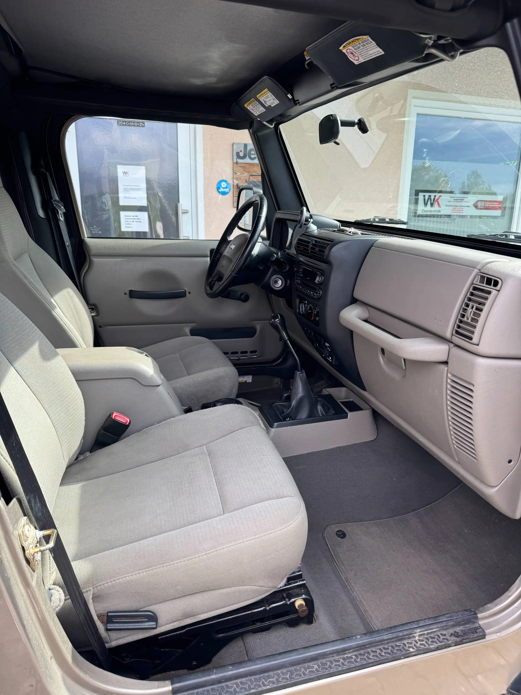 Jeep Wrangler 2.4 Liter,6.Gang ,ABS,Tempomat, Klimaanlage — photo 12