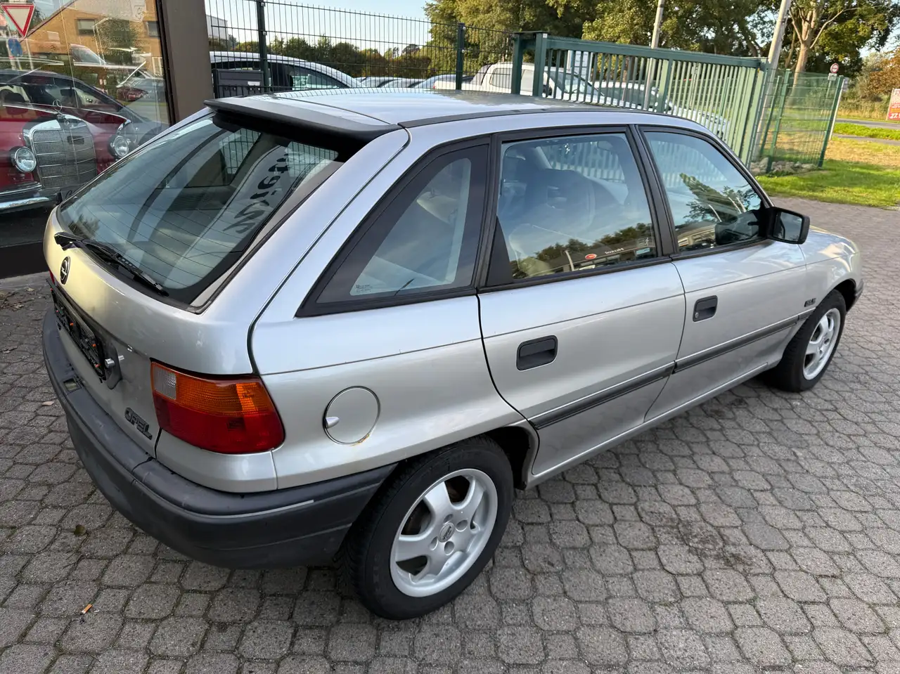 Opel Astra F 1.6 GLS *HU 2/2028*nur 106 TKM*SD*ZV*, foto 5