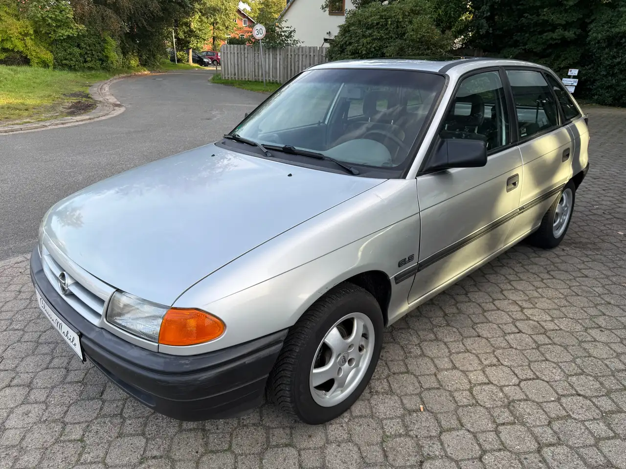 Opel Astra F 1.6 GLS *HU 2/2028*nur 106 TKM*SD*ZV*, foto 2