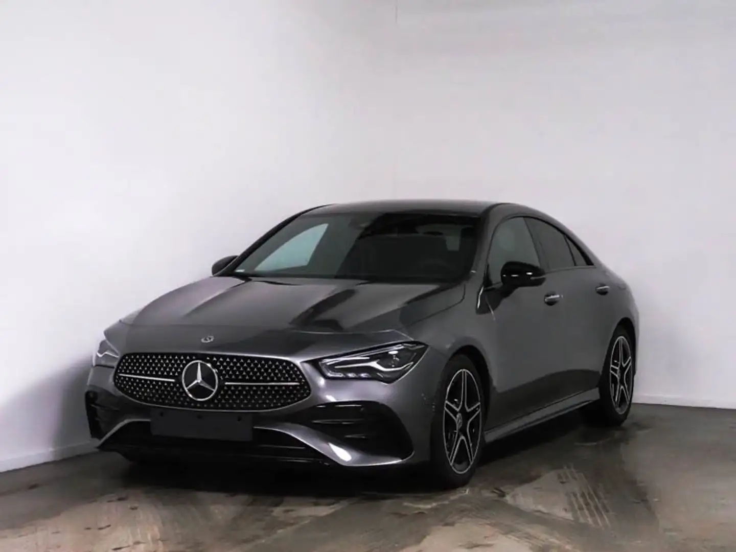 Mercedes-Benz CLA 200 AMG*TOTWINKEL*KEYLESS*LED*KAMERA* Grau - 1