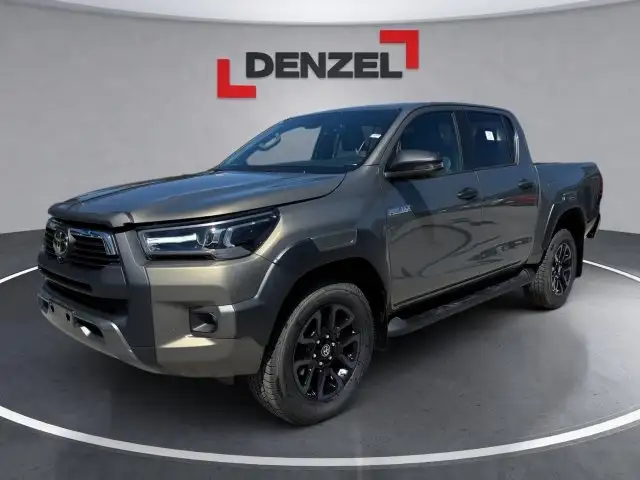 Toyota Hilux 2,8 l AT Double Cab Invincible