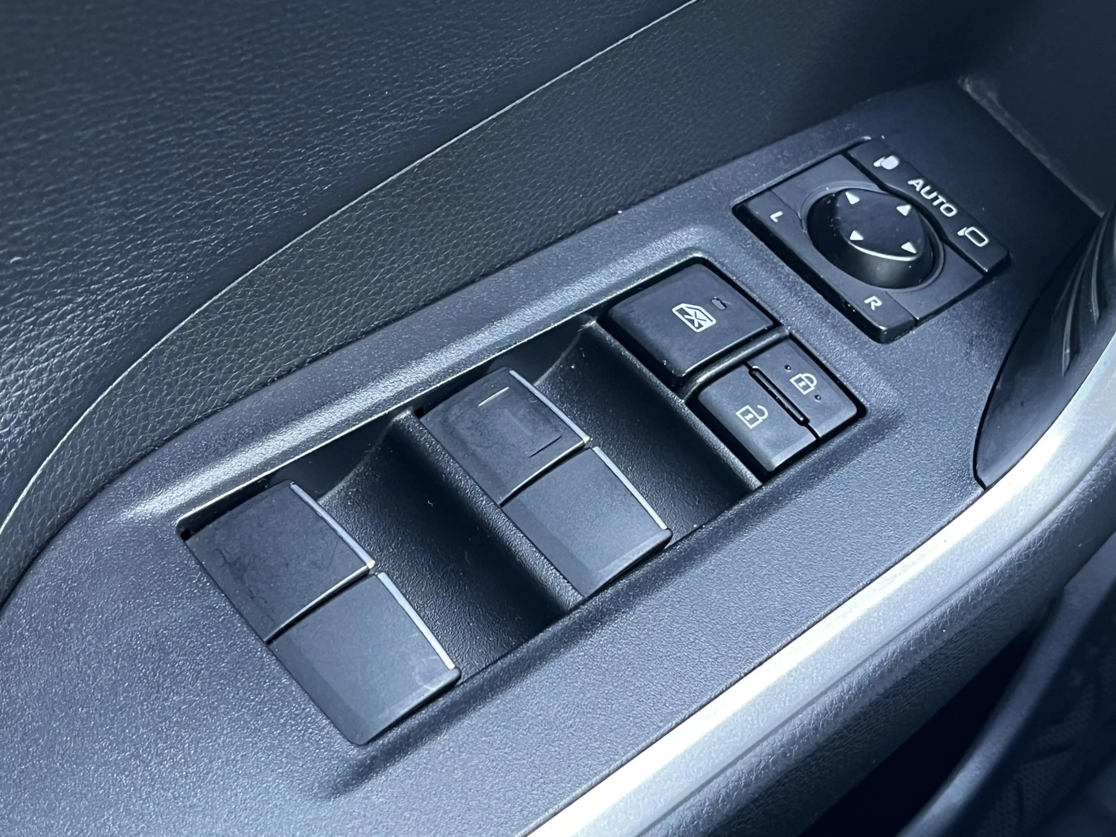 Toyota RAV 4 2.5 Hybrid AWD Dynamic Apple Carplay Android auto — photo 19