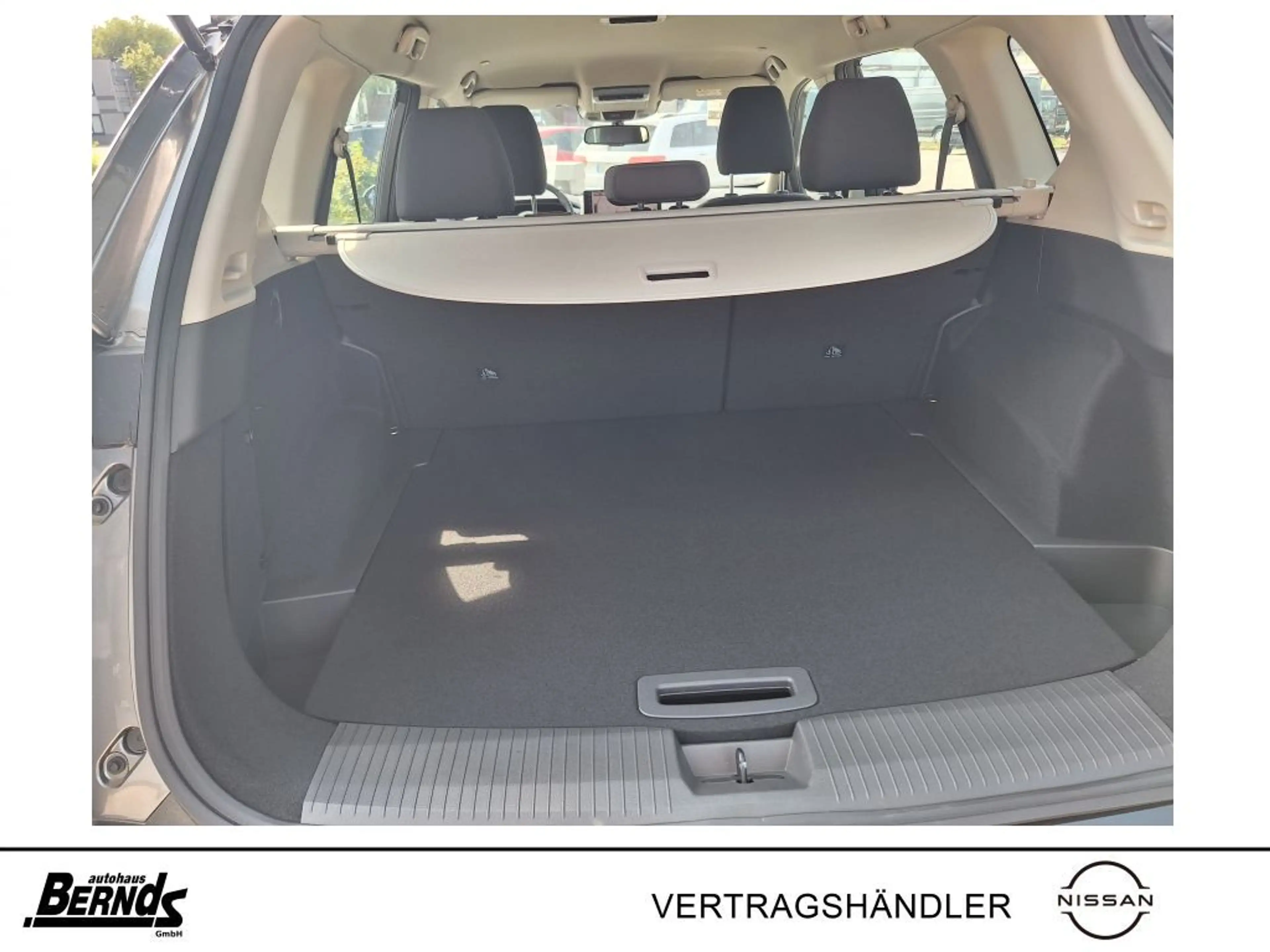 Nissan X-Trail 1.5 VC-T Mild-Hybrid Xtronic Acenta FAMILY&NAVI — photo 7