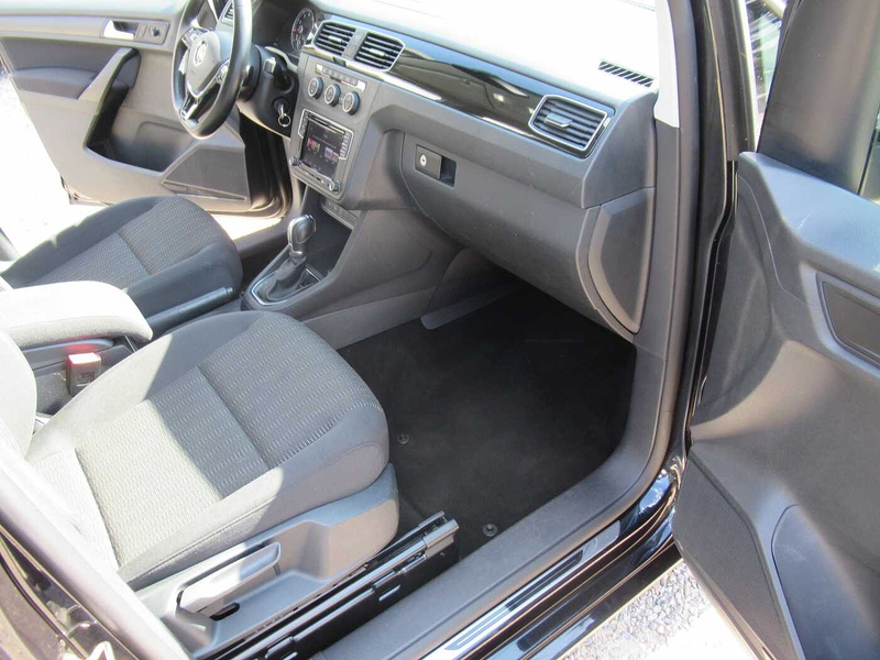 Volkswagen Caddy TSI 1.4 — photo 15