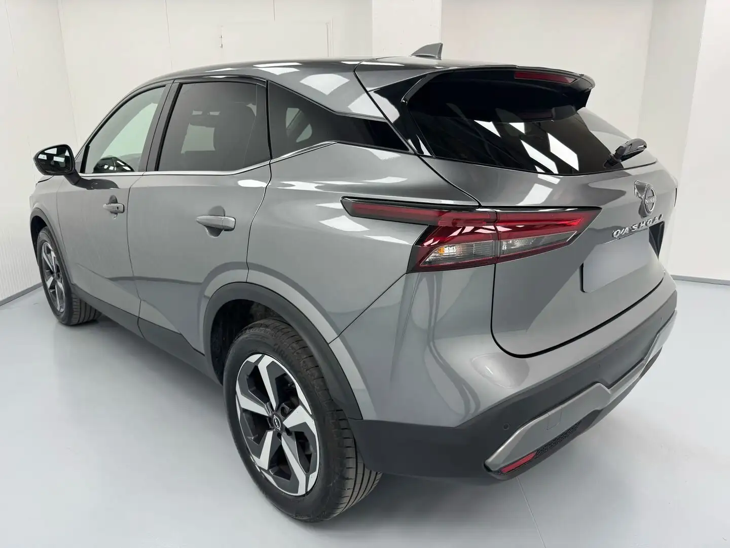 Nissan Qashqai **Promo Kasko** N-CONNECTA M-HEV X-TRONIC 158CV Grijs - 2