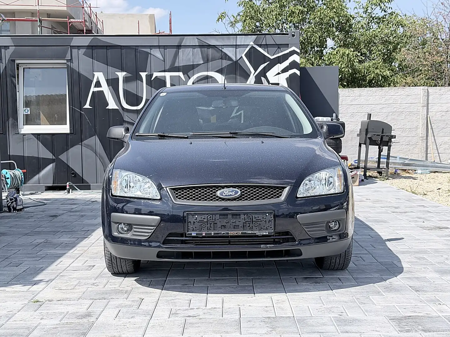 Ford Focus Trend 1,6 TDCi Blau - 2