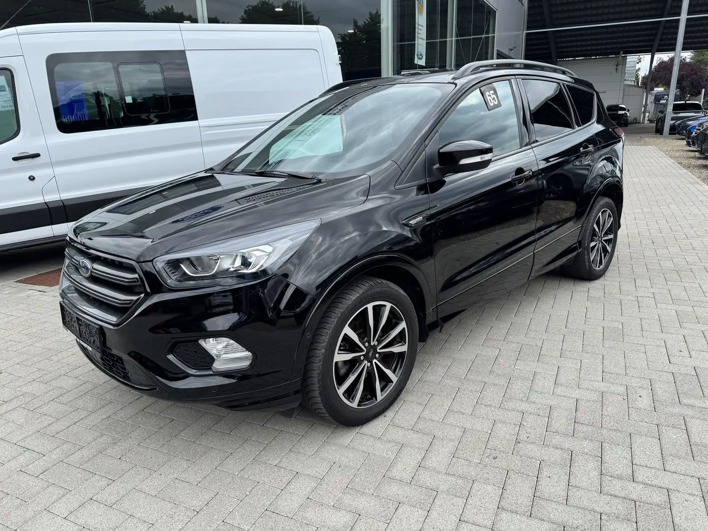 Ford Kuga EcoBlue ST-Line - 2
