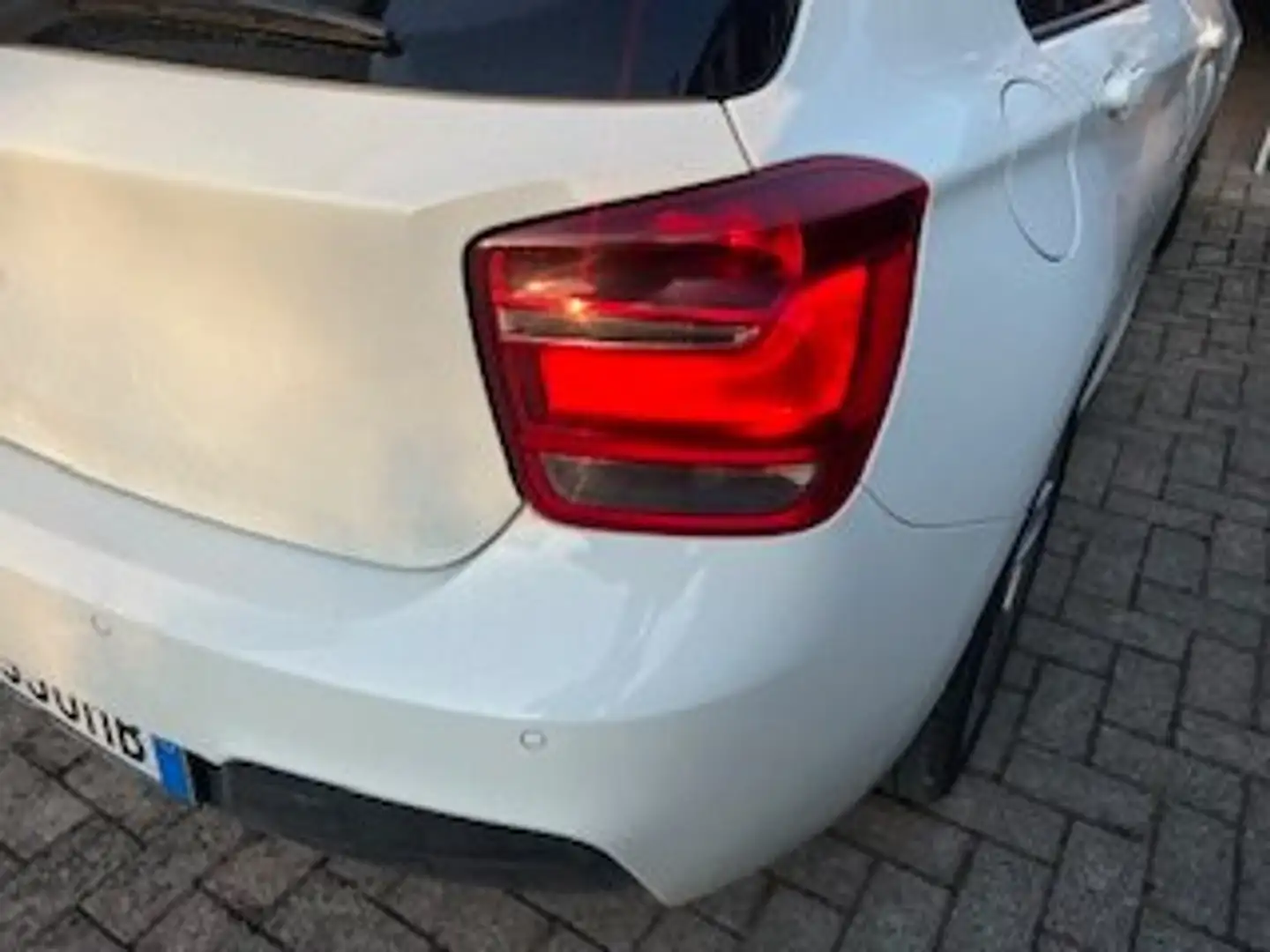 BMW 120 Serie+1+F/20-21+2011+120d+5p+Sport Bianco - 2