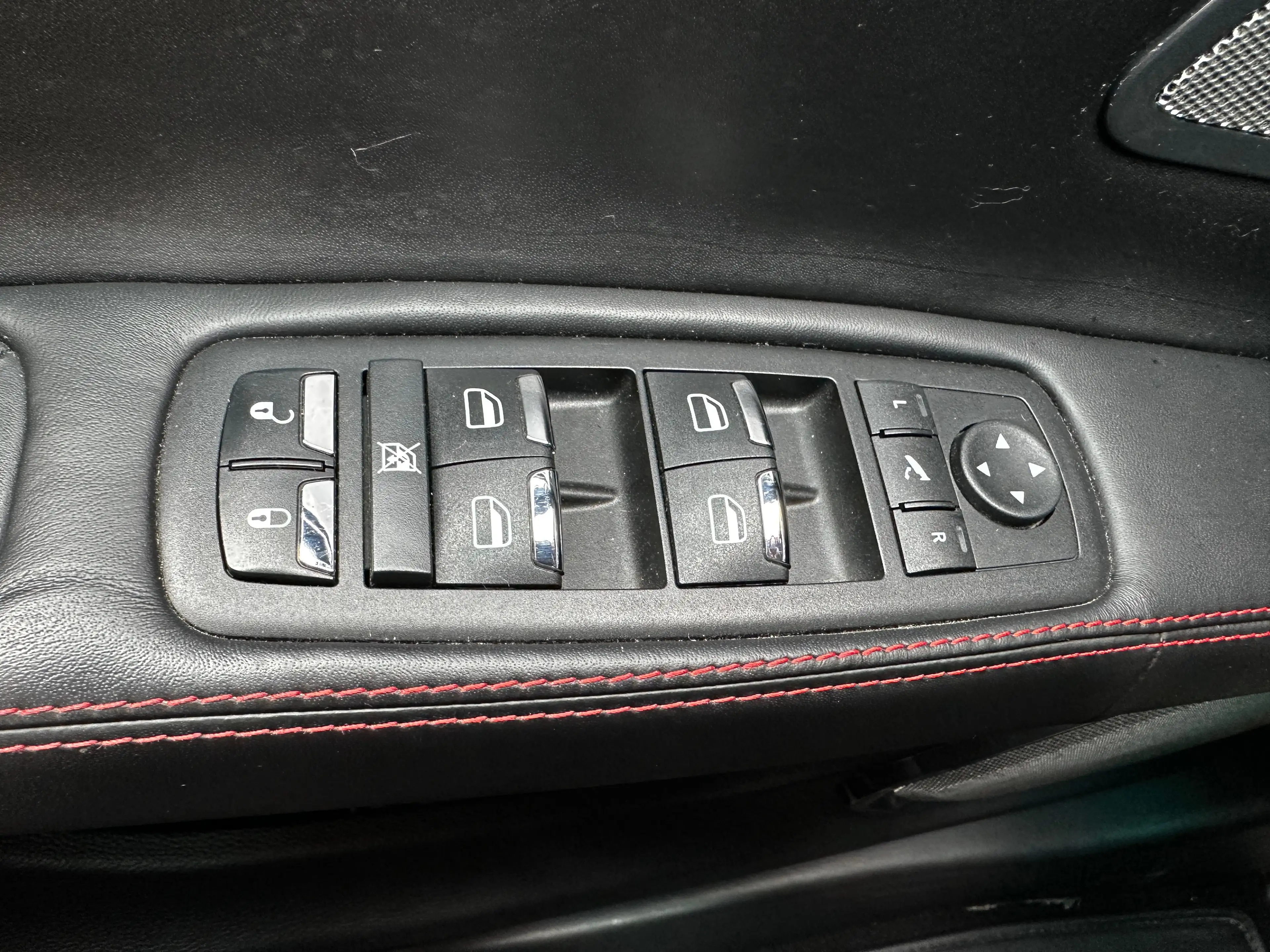 Maserati Quattroporte GTS 3.8 V8 / Top Gepflegt / DE-Auto / Top Historie — photo 23