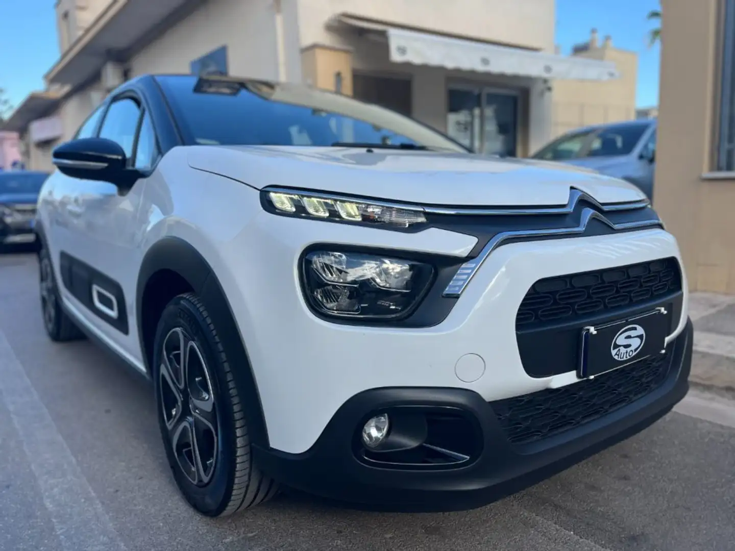 Citroen C3 1.2 83 Shine Soli*63250km* Bianco - 2