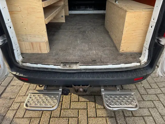 Ford Transit Custom view 18
