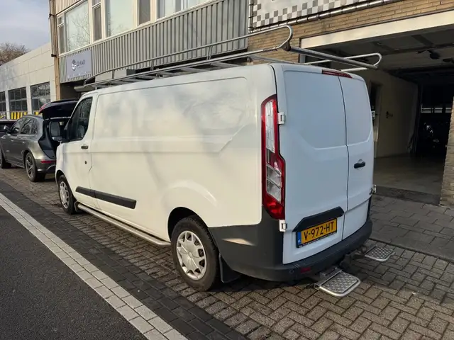 Ford Transit Custom view 7