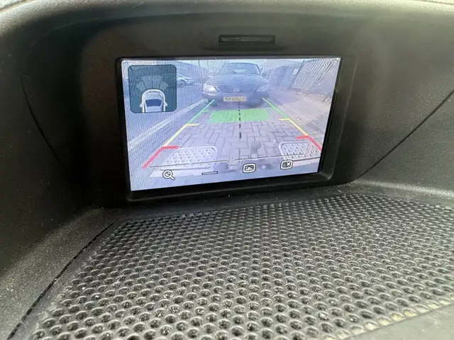 Ford Transit Custom view 13