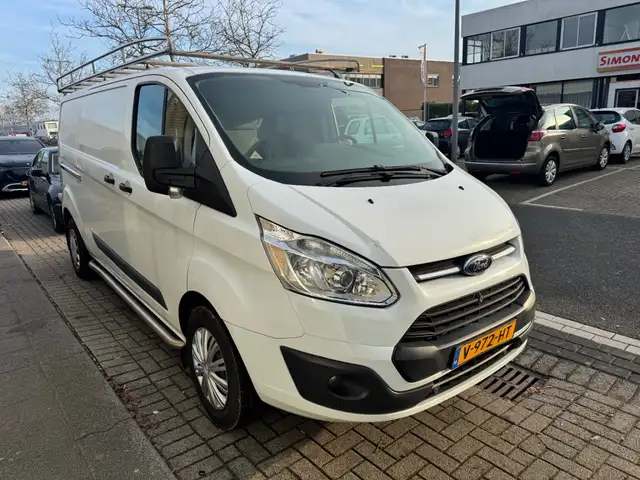Ford Transit Custom view 6