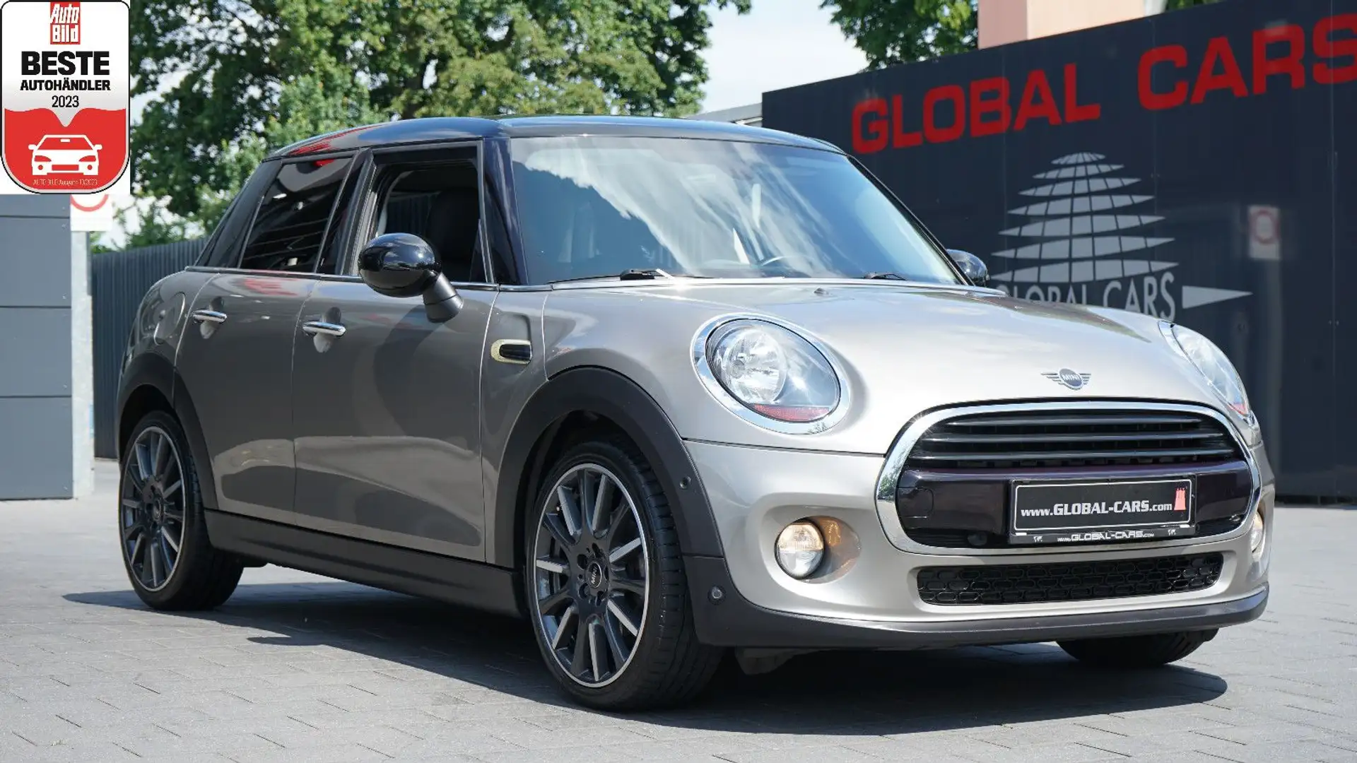 MINI Cooper 1.5 AUT.*NAVI*CARPLAY*PDC* Grau - 1