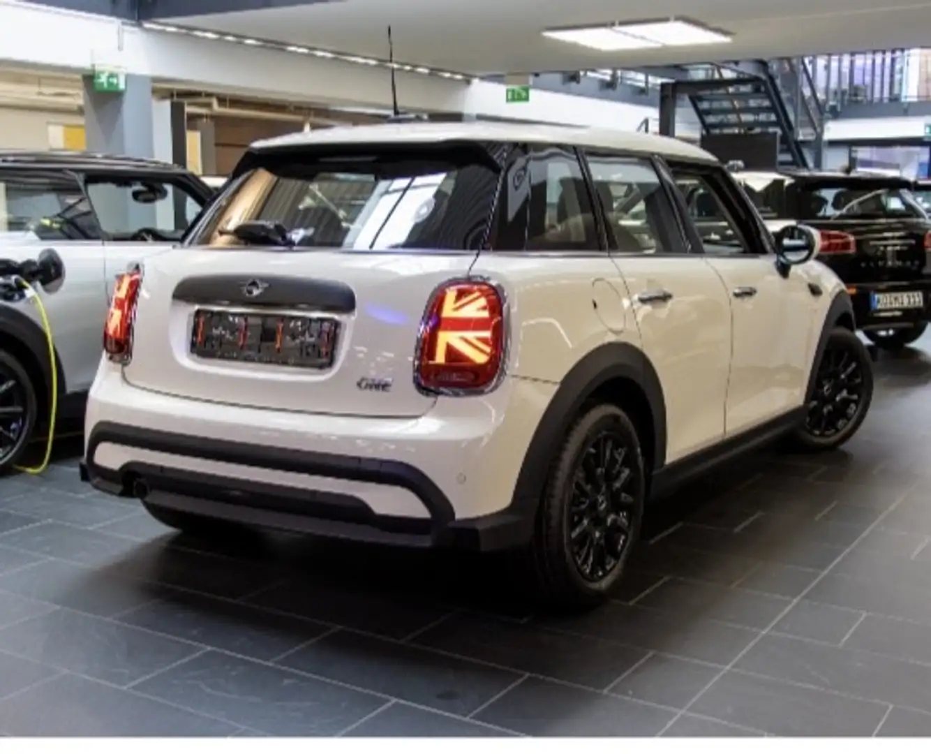 MINI One Classic Trim Weiß - 2