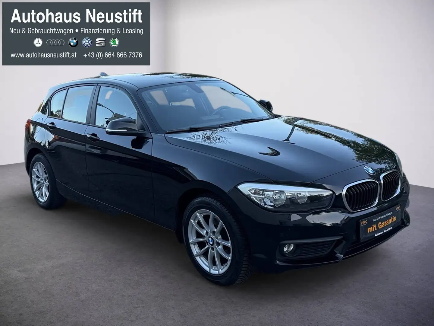 BMW 116 116 d Advantage Aut. | Scheckheftgepflegt | Schwarz - 2