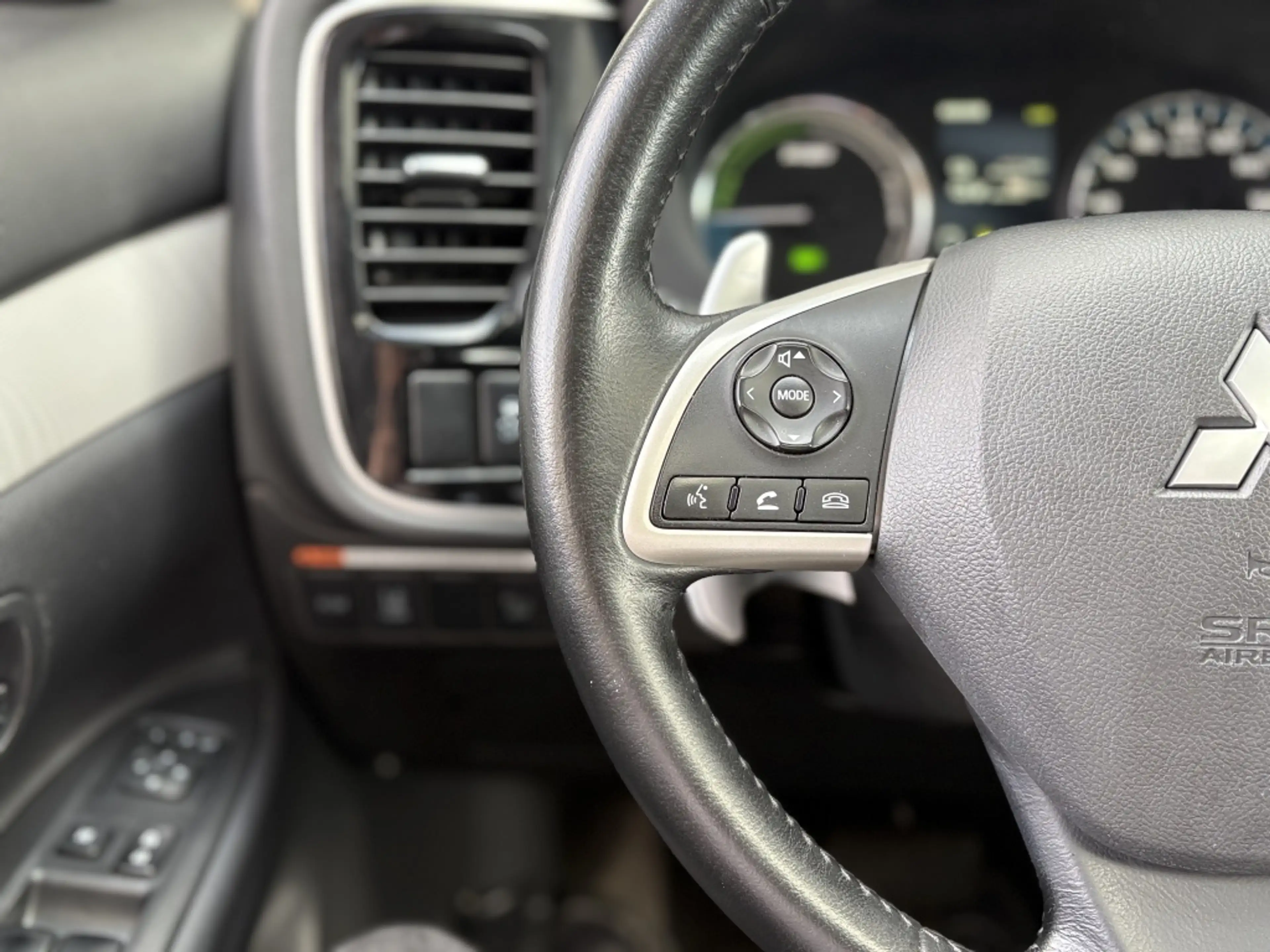 Mitsubishi Outlander 2.0 PHEV Instyle+ Acc Navi Clima Dakje Trekhaak — photo 9