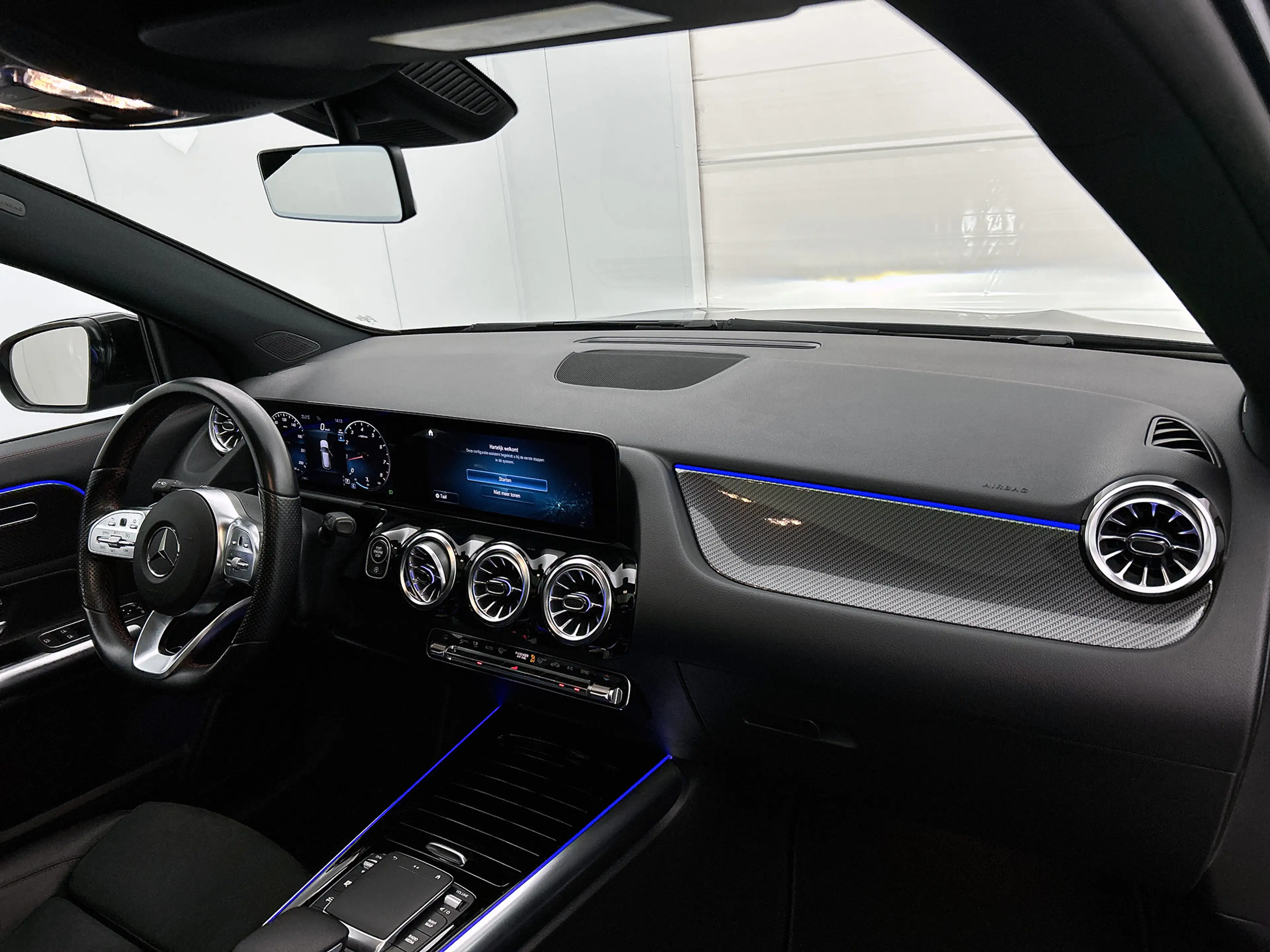 Mercedes-Benz GLA 180 AMG Line Panoramadak | Stoelverwarming | Sfeerverl — photo 7