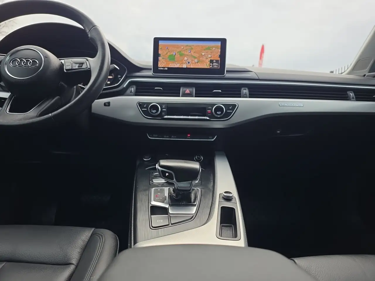 Audi A4 снимка Audi A4