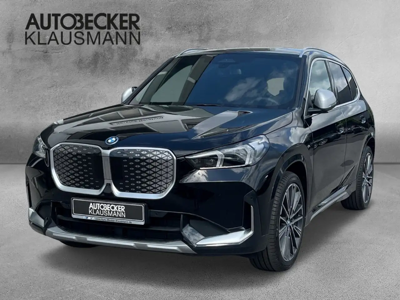 BMW iX1