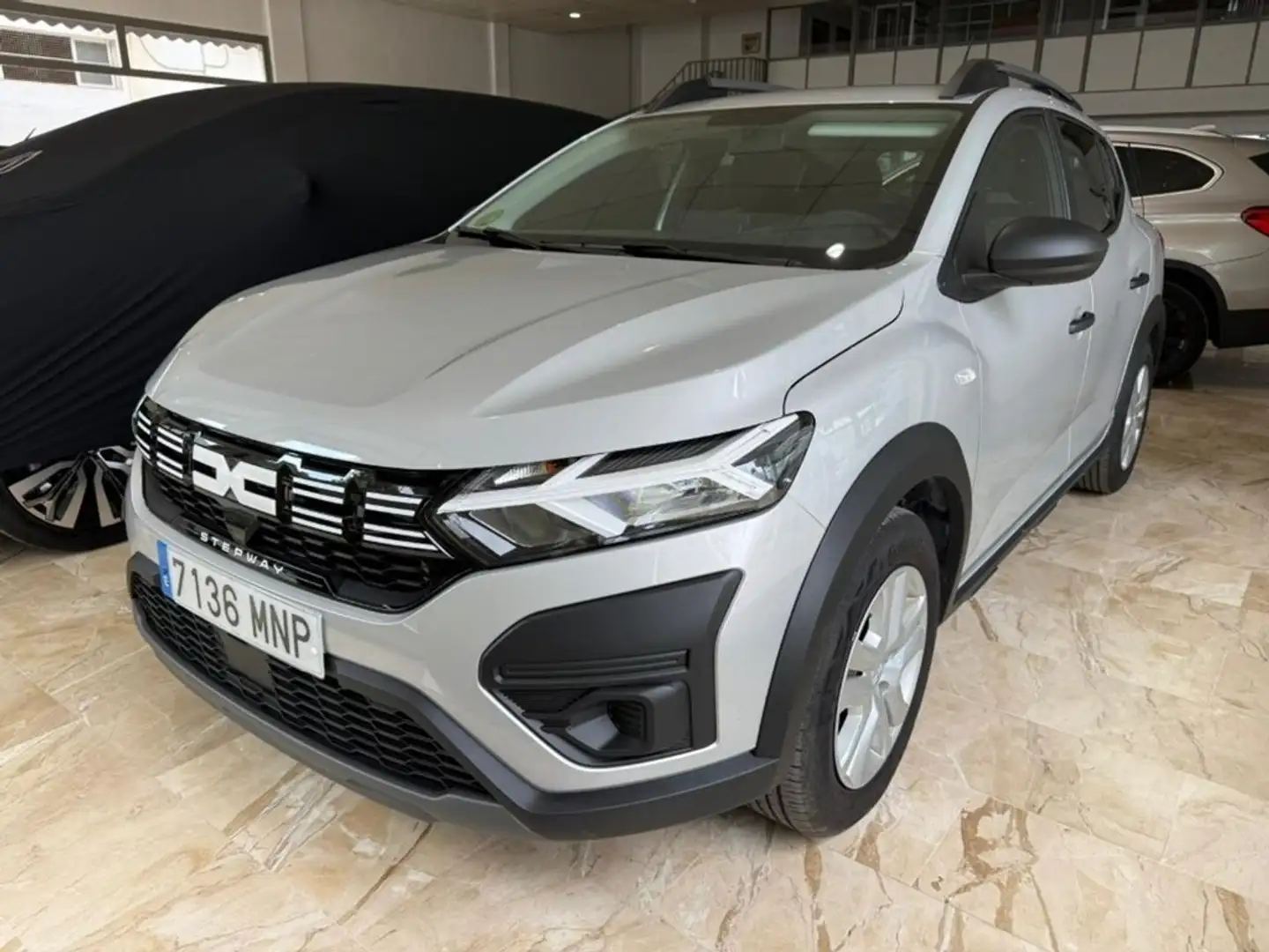 Dacia Sandero Stepway TCe Essential 67kW Gris - 1