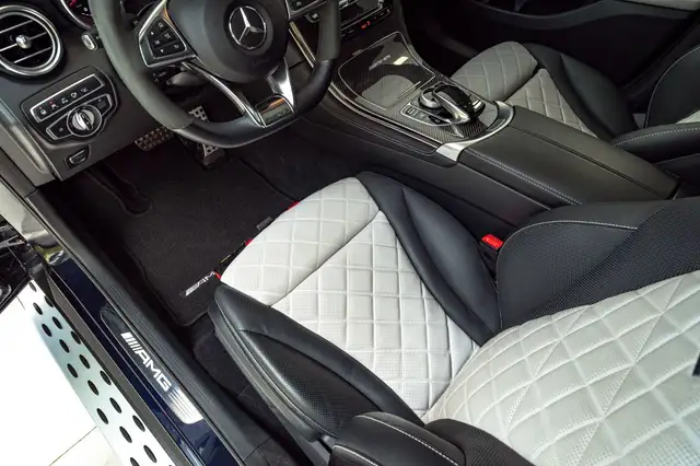 Mercedes-Benz GLC view 28