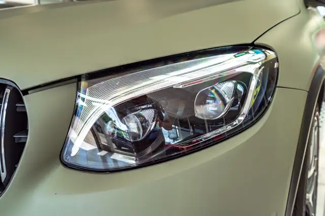 Mercedes-Benz GLC Class view 12
