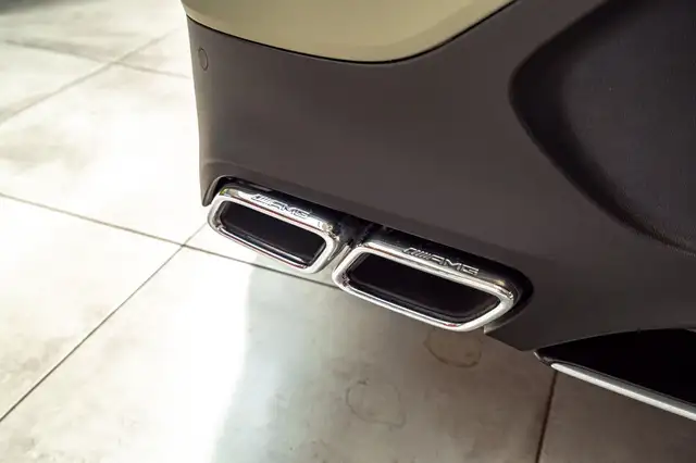 Mercedes-Benz GLC view 18