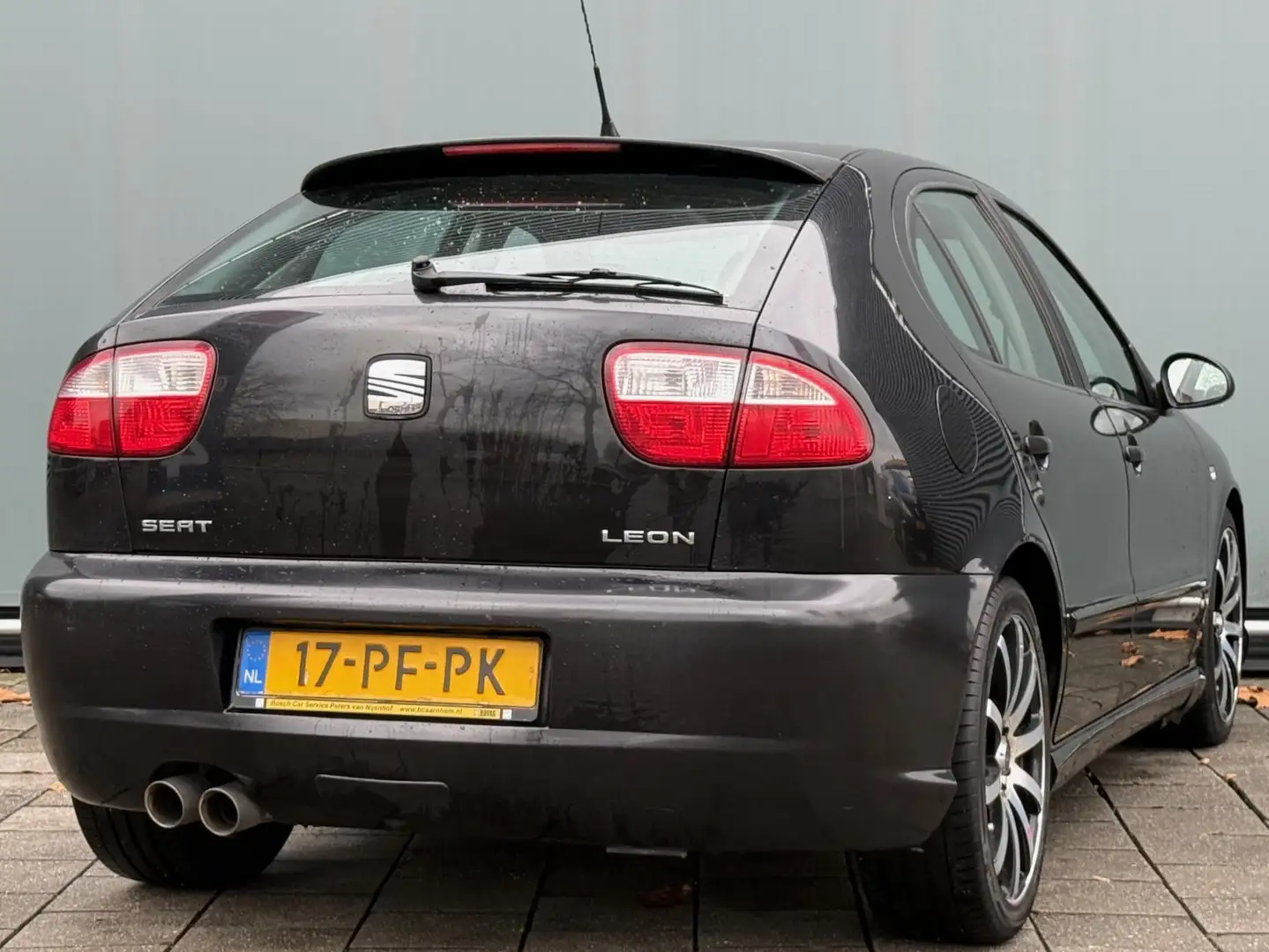 SEAT Leon BWJ 2004 | 1.8-20VT 220PK! Topsport | CLIMA | OZ V Zwart - 2
