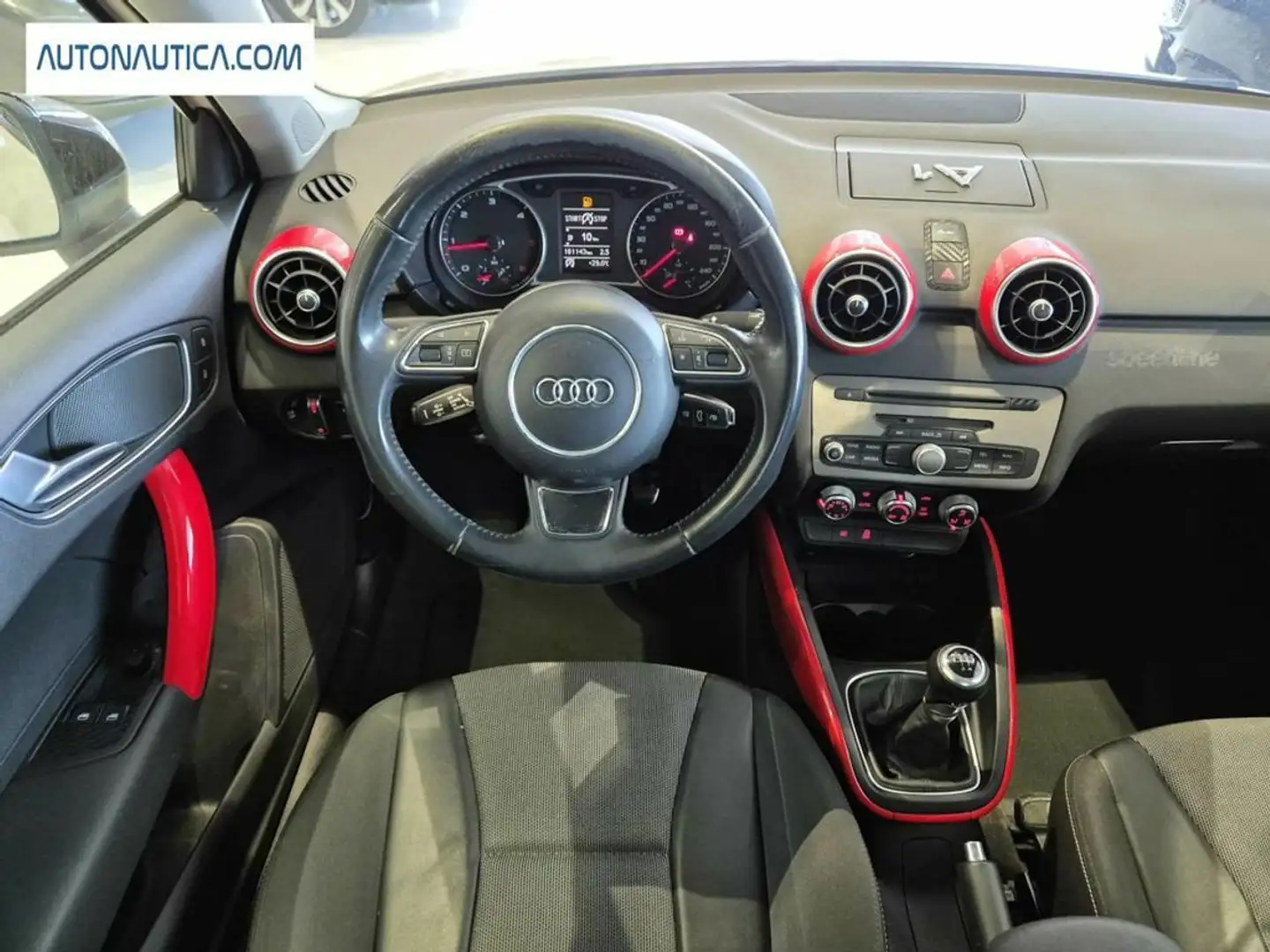 Audi A1 1.6TDI Attraction Blanco - 2