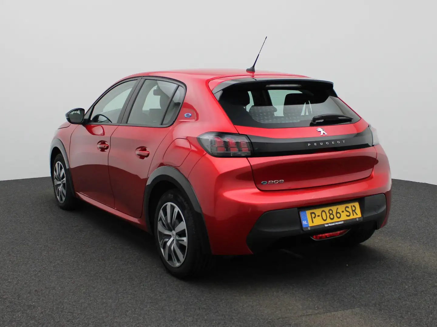 Peugeot e-208 EV Active 50 kWh | Apple Carplay / Android Auto | Rouge - 2