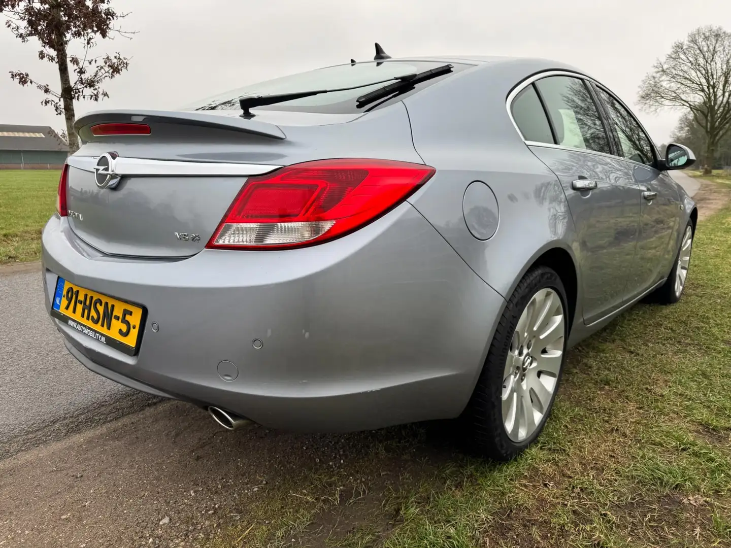 Opel Insignia 2.8 T Executive 4x4 260PK dealer onderhouden Grigio - 2