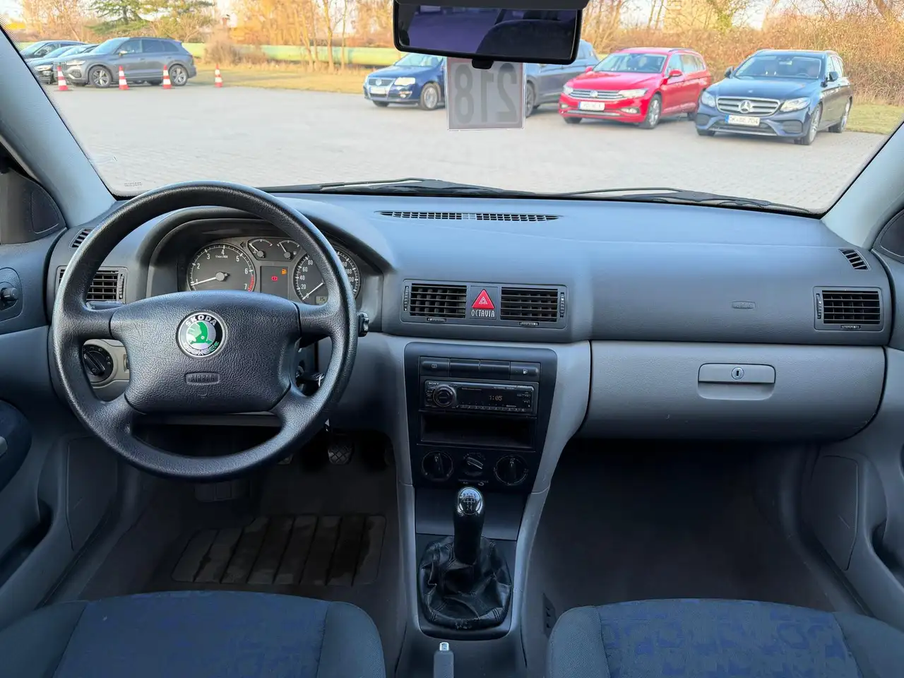 Skoda Octavia Combi 1.6 GLX*KLIMA*4x el.FENSTERHEBER*RADIO/CD-WE, foto 10