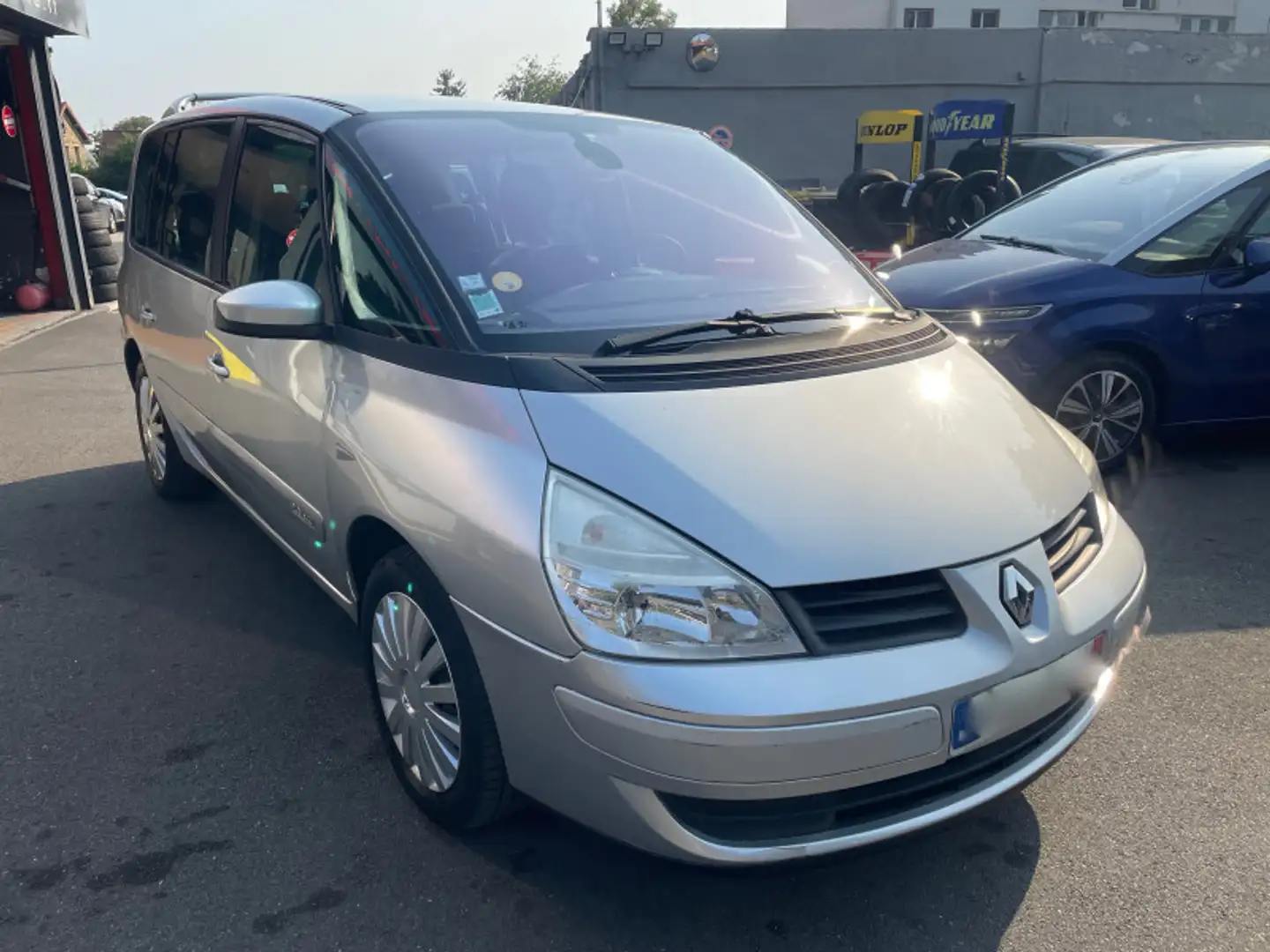 Renault Express 2.0 DCI 150CH EXPRESSION 7 PLACES Gris - 2