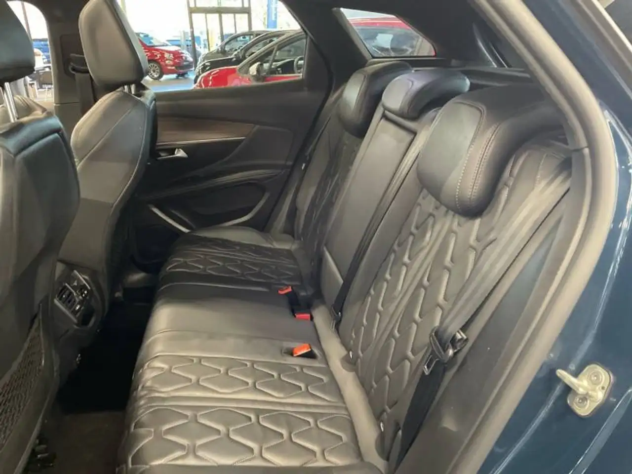 Peugeot 3008 2 1.2 PureTech 96kW S&S Auto Pack GT, миниатюра 10