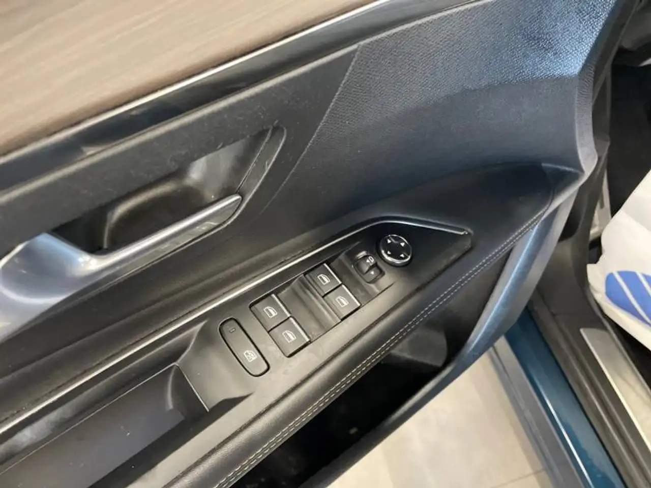 Peugeot 3008 2 1.2 PureTech 96kW S&S Auto Pack GT, миниатюра 12